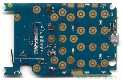 拆解探秘：售價75元的手機為什么還能盈利？