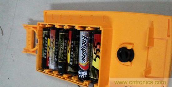 拆萬用表中的的&ldquo;蘋果&rdquo; Fluke 287