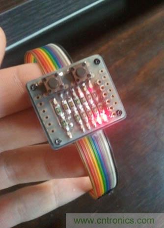 低調(diào)有內(nèi)涵！別人看不懂的LED電子表DIY