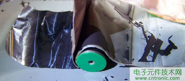 筆記本電池拆解，探秘電池內(nèi)部結(jié)構(gòu)