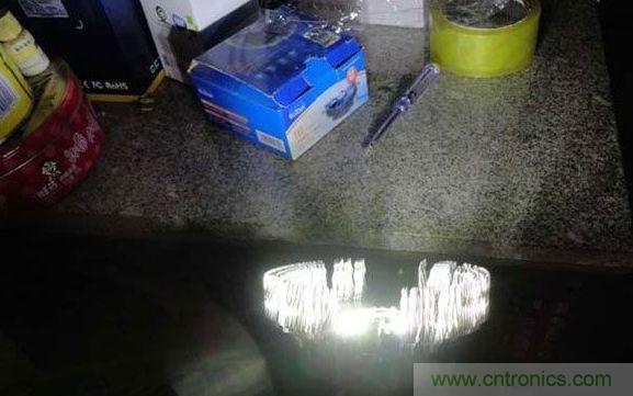 變廢為寶！風(fēng)扇散熱器變身山寨LED燈