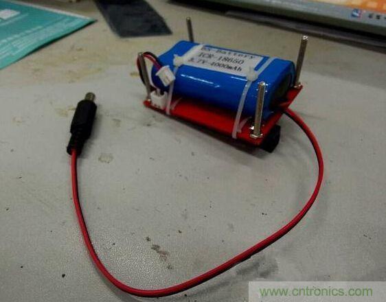 DIY神器：夜間不間斷電源，大學通宵嗨翻天！