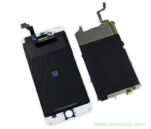 iPhone 6 Plus搭載的高清LED屏幕尺寸為5.5英寸，像素密度為401ppi，并采用了IPS（平面轉(zhuǎn)換）技術(shù)。（來源：iFixit）