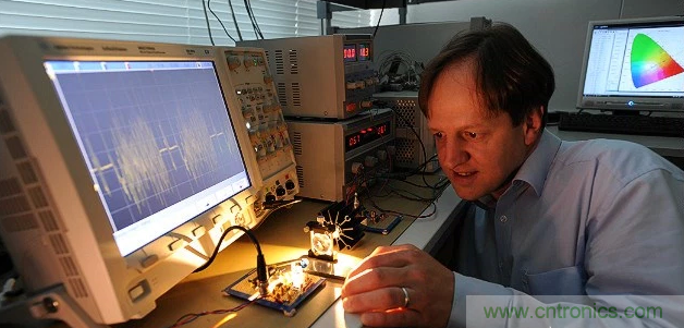 Li-Fi短期內(nèi)不能取代Wi-Fi，為什么？