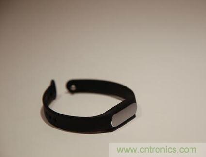 小米手環(huán)光感版體驗：便宜實惠，功能尚可