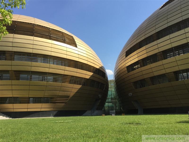 無邊框的 nubia Z9 ，一款既有驚喜，又有驚艷的智能手機