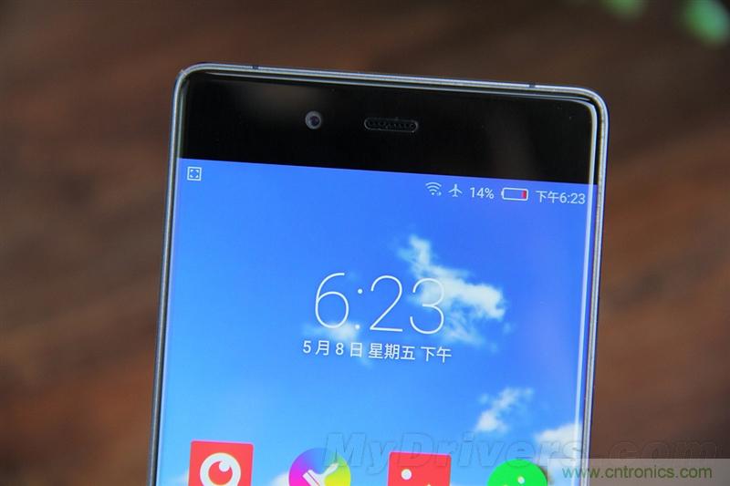 無邊框的 nubia Z9 ，一款既有驚喜，又有驚艷的智能手機