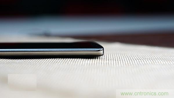 業(yè)界良心 LG V10 評測:剛毅、冷峻，不失人性化