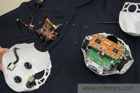 拆解筆記本不過癮，那就來拆拆日本情感機器人吧！