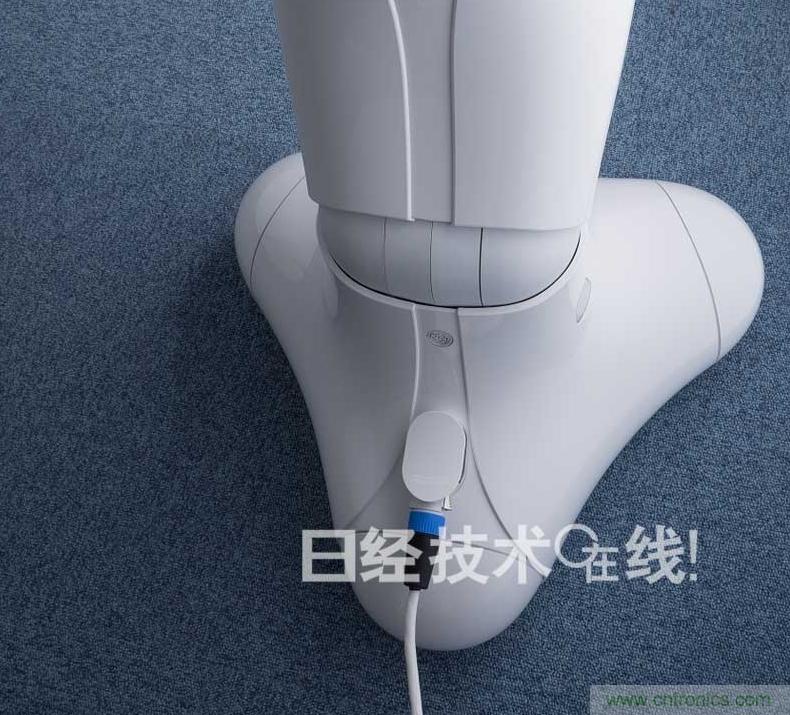 拆解筆記本不過癮，那就來拆拆日本情感機器人吧！