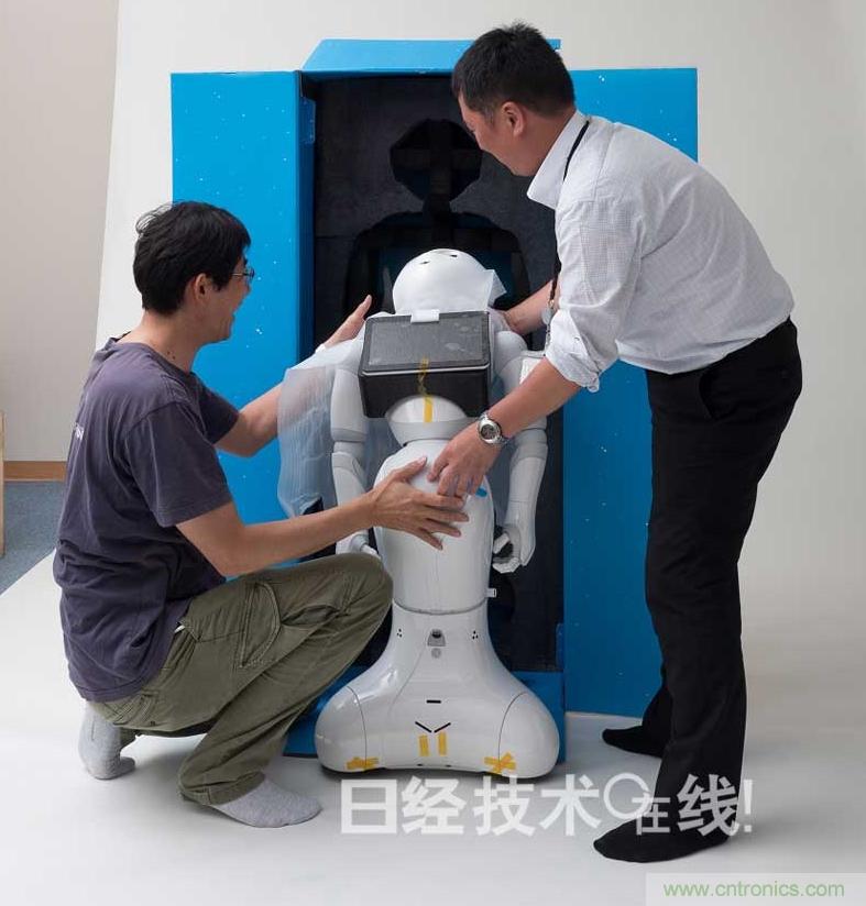 拆解筆記本不過癮，那就來拆拆日本情感機器人吧！