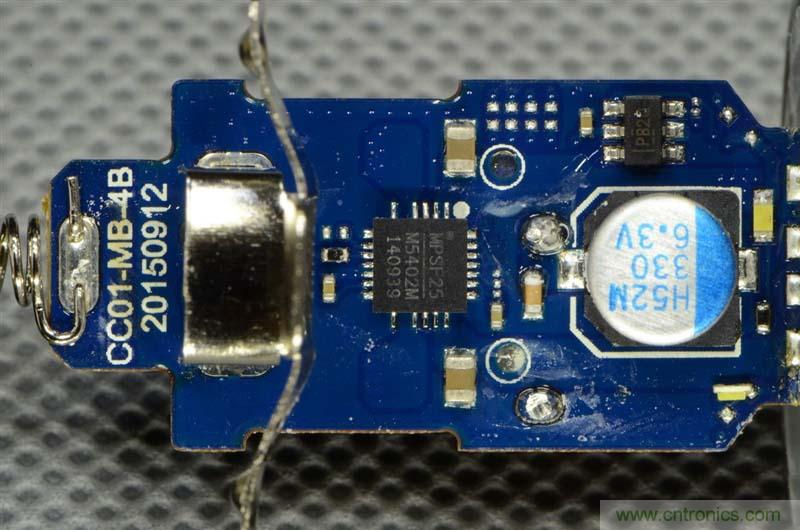 小米車載充電器拆解評測：49元能讓這枚&ldquo;子彈&rdquo;飛多遠(yuǎn)？