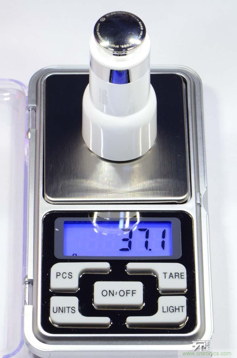 小米車載充電器拆解評測：49元能讓這枚&ldquo;子彈&rdquo;飛多遠(yuǎn)？