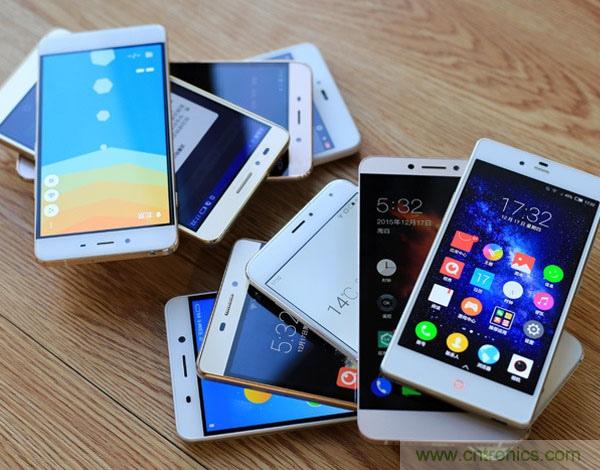 2015年9款千元智能手機(jī)橫評(píng)：誰(shuí)才是紅海霸主？