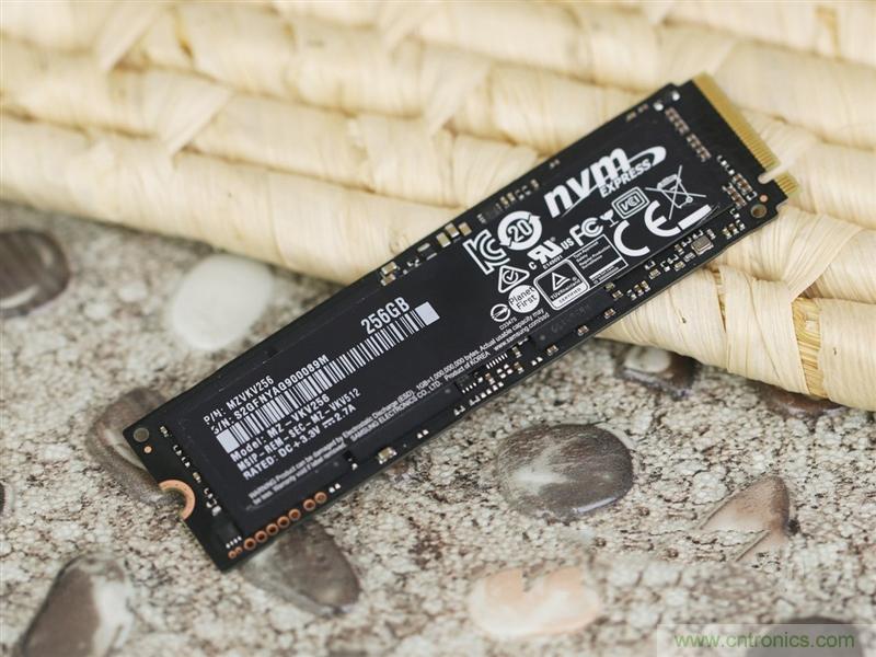 真的性能過剩？揭秘 CPU 對(duì) SSD 的影響