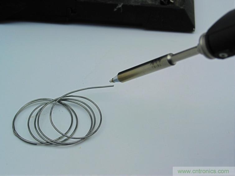 一款能喚起 70 后工程師朋友&ldquo;童年趣事&rdquo;的迷你電烙鐵！