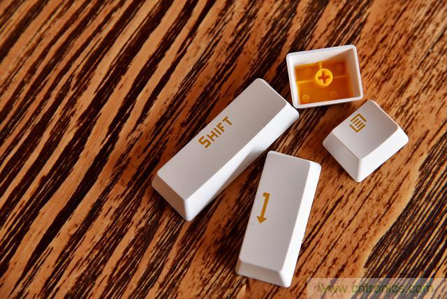 左手寫愛，右手寫他&mdash;&mdash;從此鍵盤鼠標不分家！