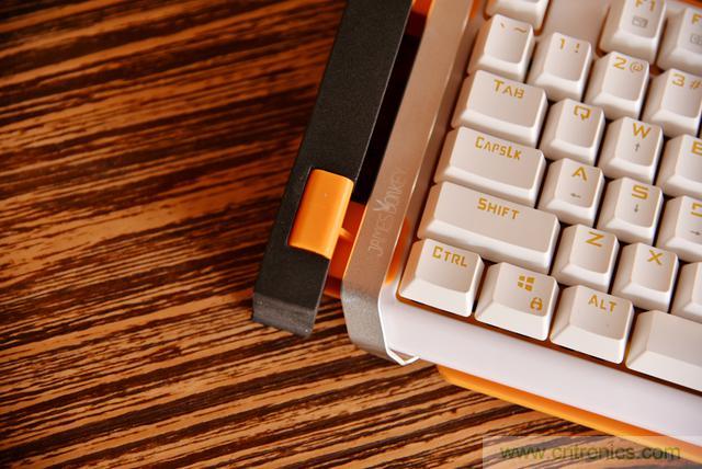 左手寫愛，右手寫他&mdash;&mdash;從此鍵盤鼠標不分家！