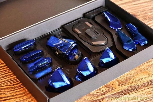 左手寫愛，右手寫他&mdash;&mdash;從此鍵盤鼠標不分家！