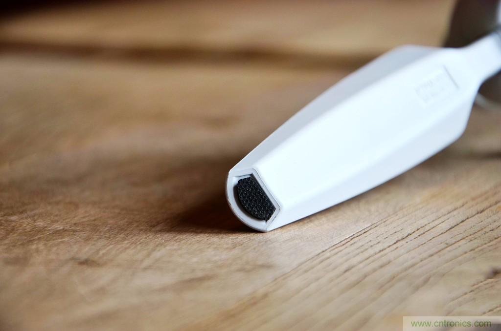 逼格滿(mǎn)滿(mǎn)的相機(jī)便攜三腳架，三足鼎立才安全