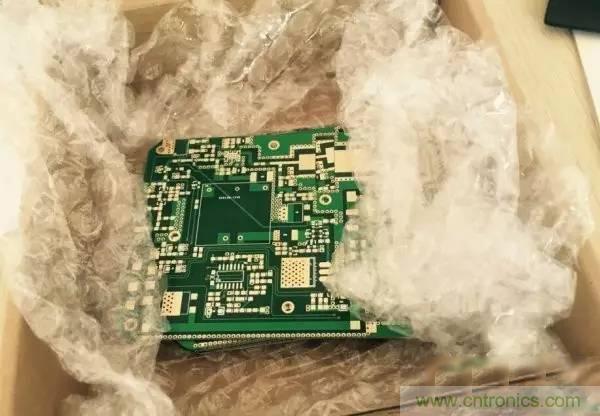 想看大牛是如何DIY射頻功放的嗎？