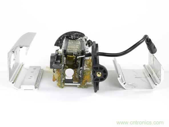 從電池到傳感器，完整拆解小米智能自行車