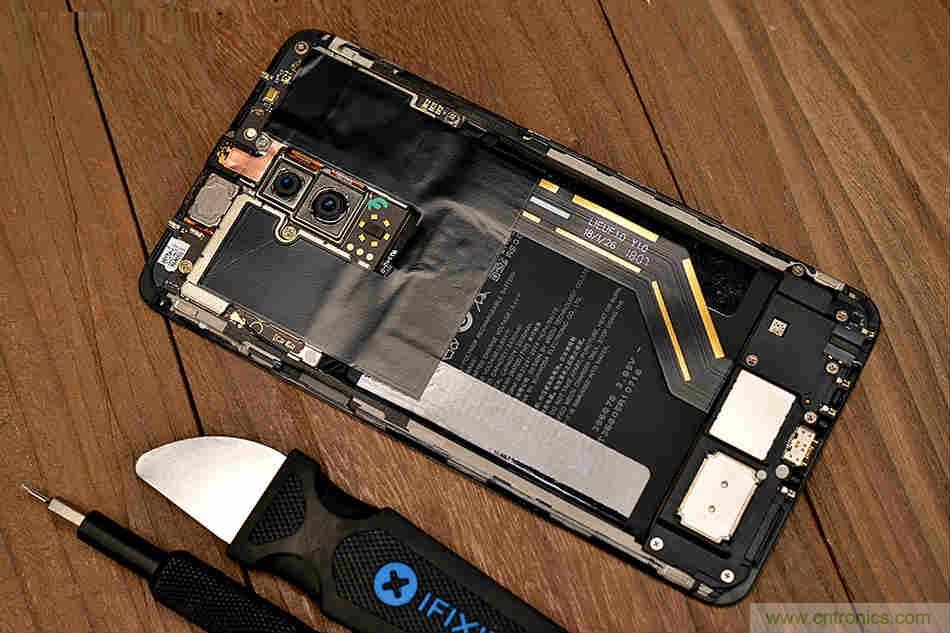 拆解魅族15 Plus：玩轉(zhuǎn)了新概念，但其工藝究竟如何？