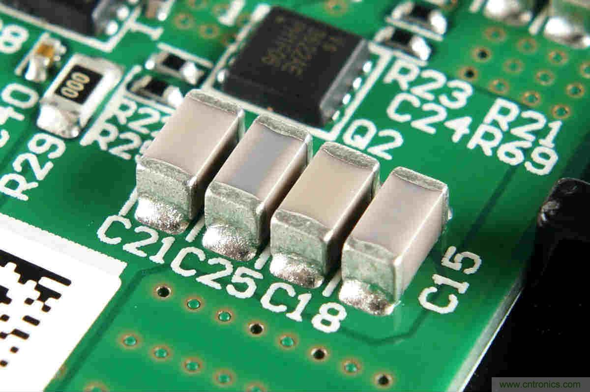 拆解對(duì)比：系出同門，小米、紫米無(wú)線充電器的差別有多大？