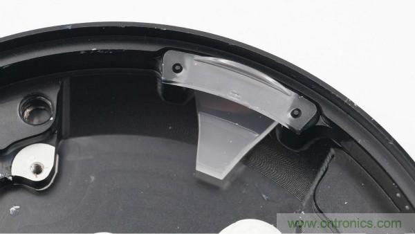 拆解華為保時捷設(shè)計快充無線充電器：憑啥能賣699？