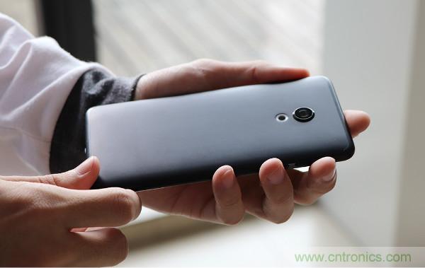 魅族M15拆解：做工精致，壓感Home鍵采用中國芯