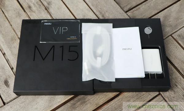魅族M15拆解：做工精致，壓感Home鍵采用中國芯
