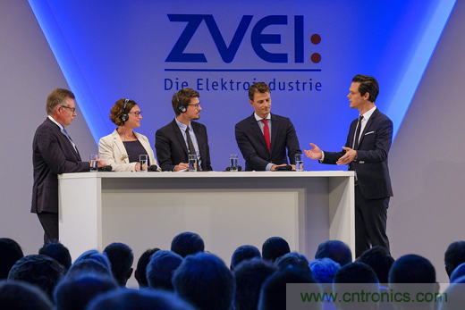 打造合作共贏機(jī)制，推動(dòng)傳統(tǒng)產(chǎn)業(yè)升級(jí)