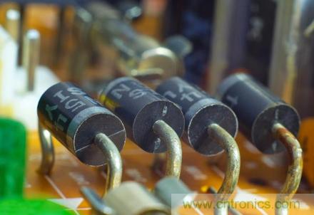 一文看懂電阻、電容、電位器、三極管、二極管、可控硅！