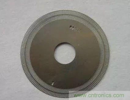 如何用PLC控制實現(xiàn)編碼器的定位功能？